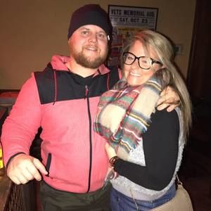 Meet your Posher, Lyndsie